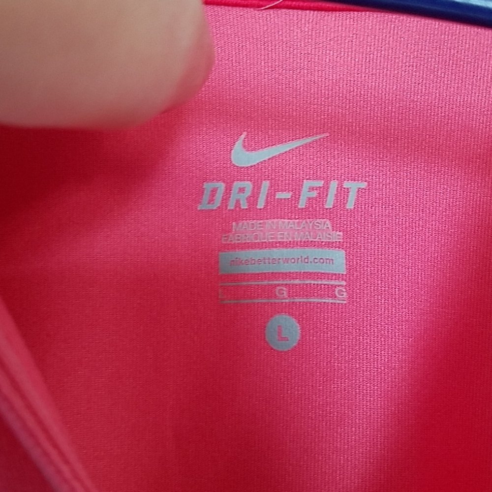 Nike Pullover - Picture 3 of 3
